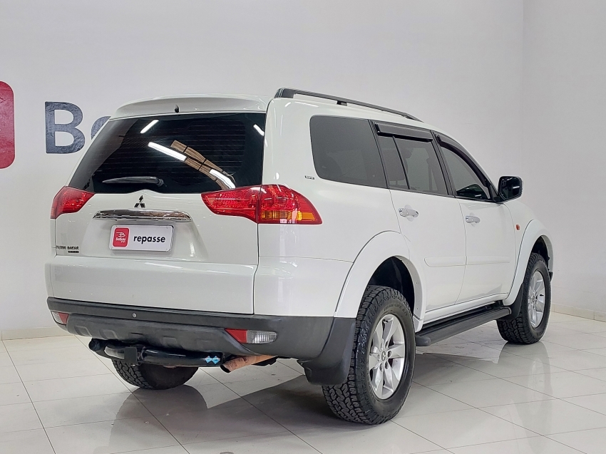 mitsubishi pajero dakar 3.2 hpe 4x4 7 lugares 16v turbo intercooler diesel 4p automatico 3.5 2012