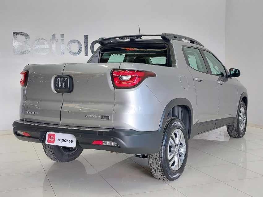 fiat toro 2.0 16v turbo diesel freedom 4wd at9 4p automatico 2022