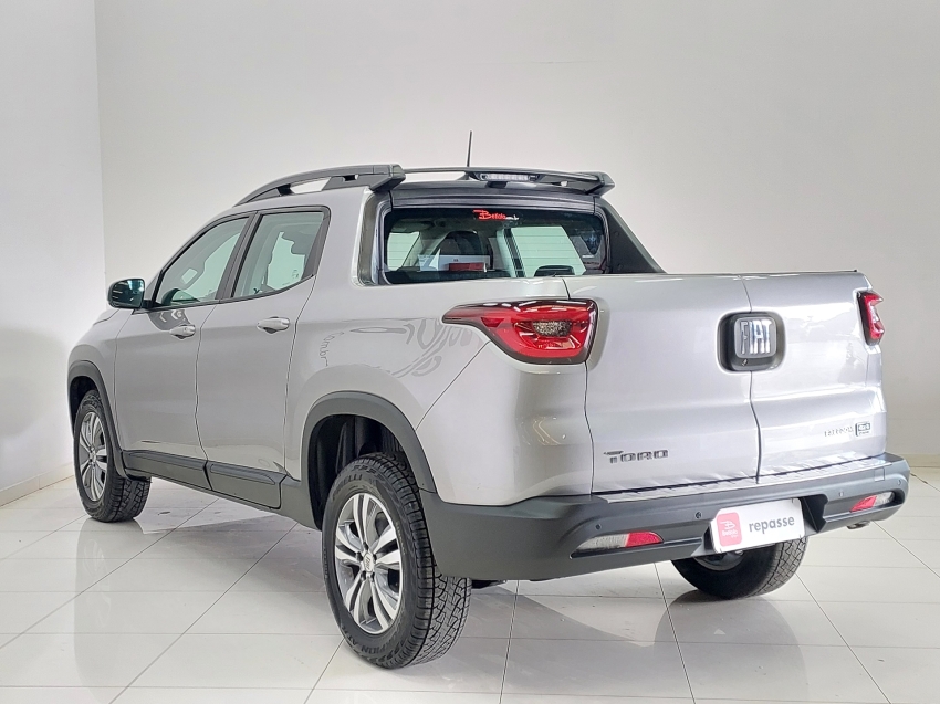 fiat toro 2.0 16v turbo diesel freedom 4wd at9 4p automatico 2022