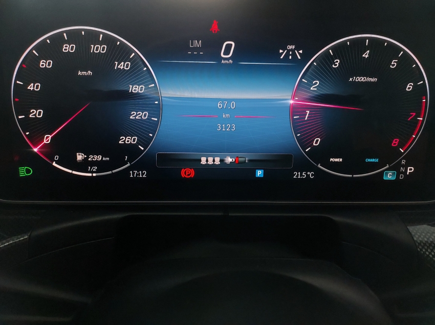 mercedes-benz c 300 2.0 eq boost hibrido amg line 9g-tronic 4p automatico 2024