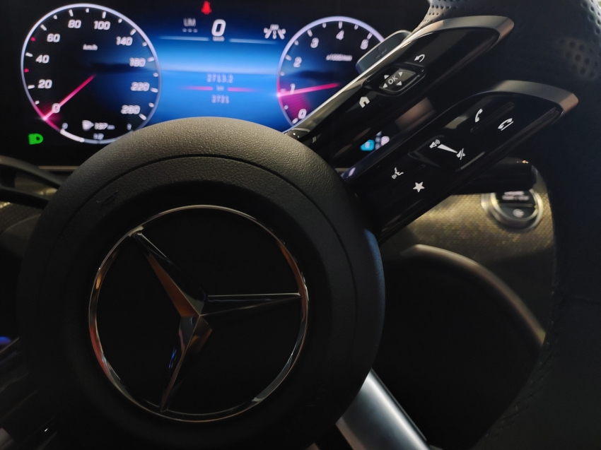 mercedes-benz c 300 2.0 eq boost hibrido amg line 9g-tronic 4p automatico 2024