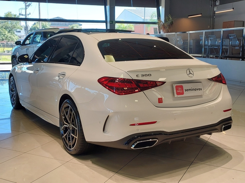 mercedes-benz c 300 2.0 eq boost hibrido amg line 9g-tronic 4p automatico 2024
