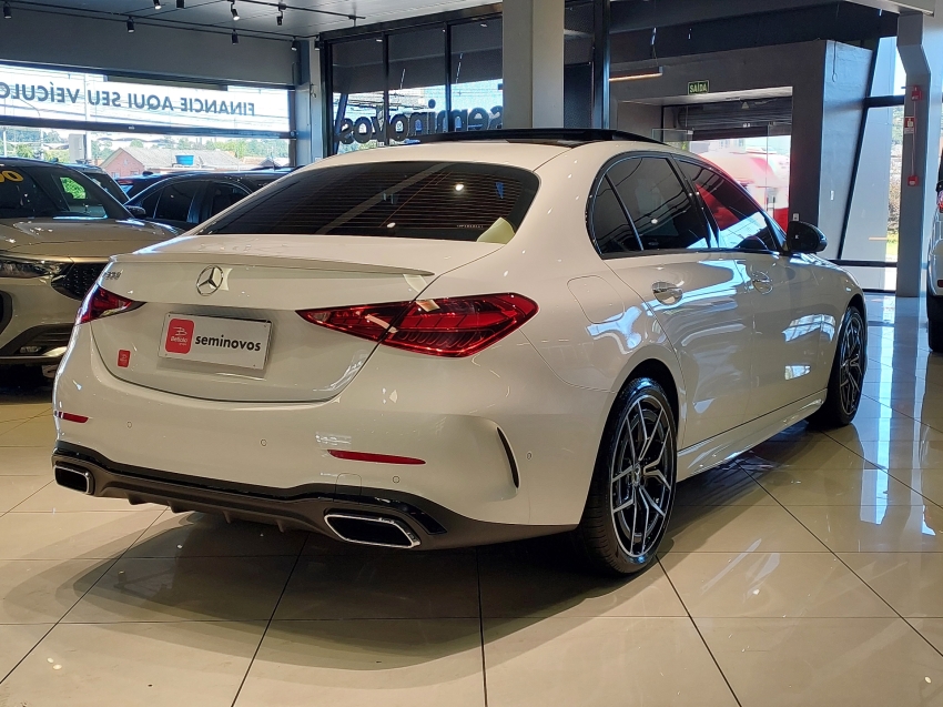 mercedes-benz c 300 2.0 eq boost hibrido amg line 9g-tronic 4p automatico 2024