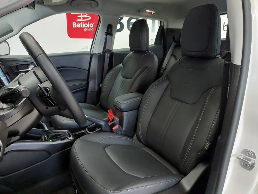 fiat toro 1.3 turbo 270 flex volcano at6 4p automatico 2025