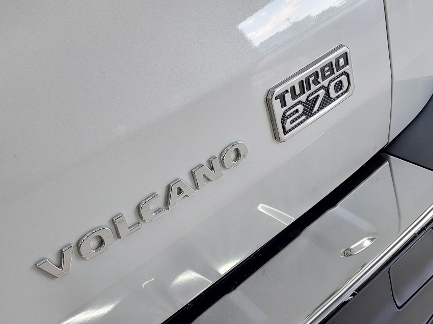 fiat toro 1.3 turbo 270 flex volcano at6 4p automatico 2025