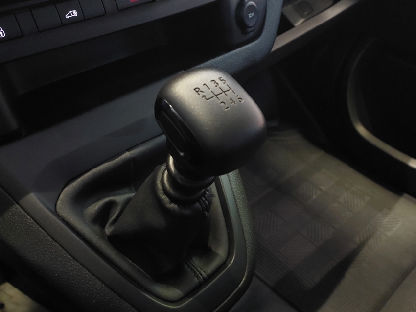 fiat scudo 1.5 bluehdi diesel cargo manual 3p 2024