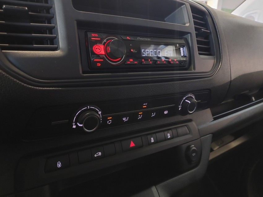 fiat scudo 1.5 bluehdi diesel cargo manual 3p 2024