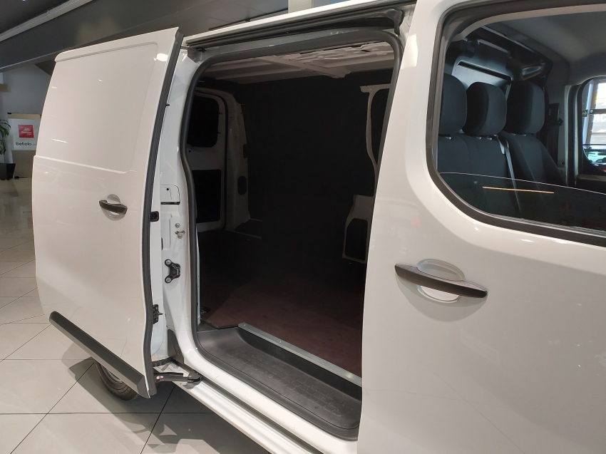 fiat scudo 1.5 bluehdi diesel cargo manual 3p 2024