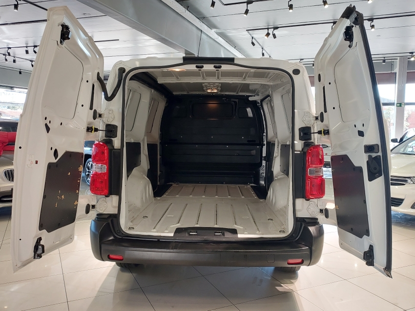fiat scudo 1.5 bluehdi diesel cargo manual 3p 2024