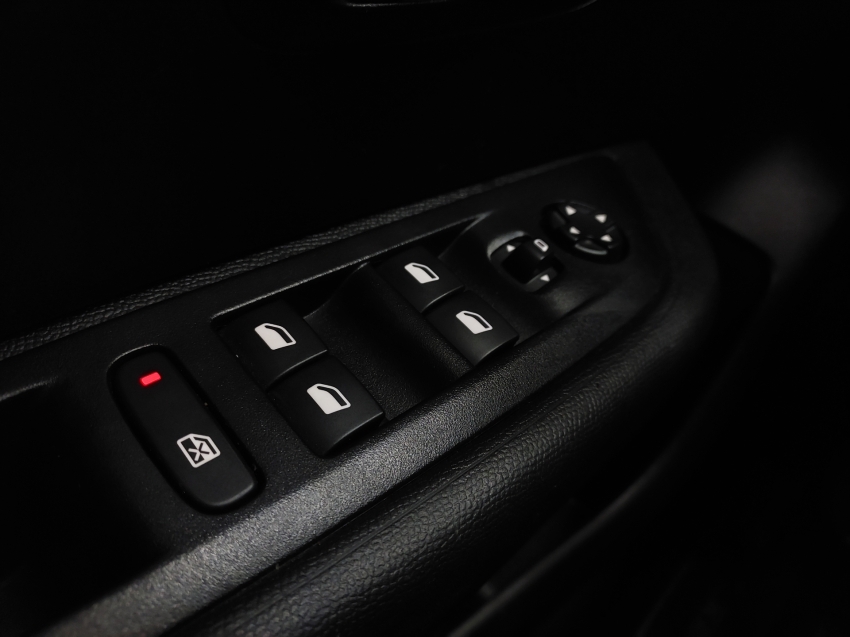 peugeot 208 1.0 firefly flex style manual 4p 2024