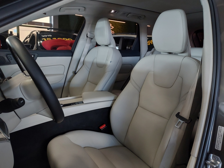 volvo xc60 2.0 t5 gasolina momentum awd geartronic 4p automatico 2019
