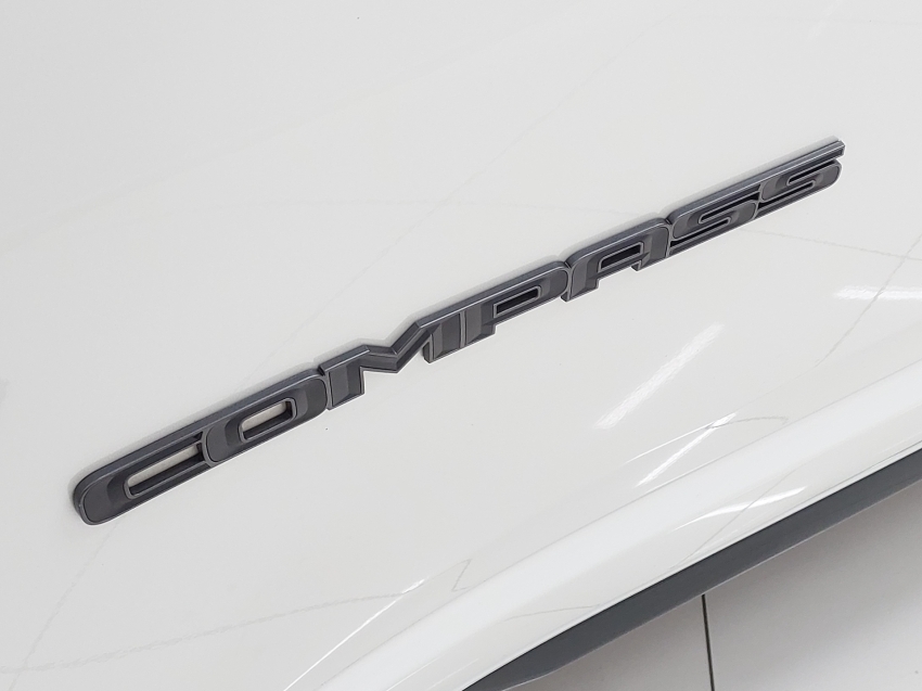 jeep compass 2.0 hurricane 4 turbo gasolina blackhawk at9 4p automatico 2025