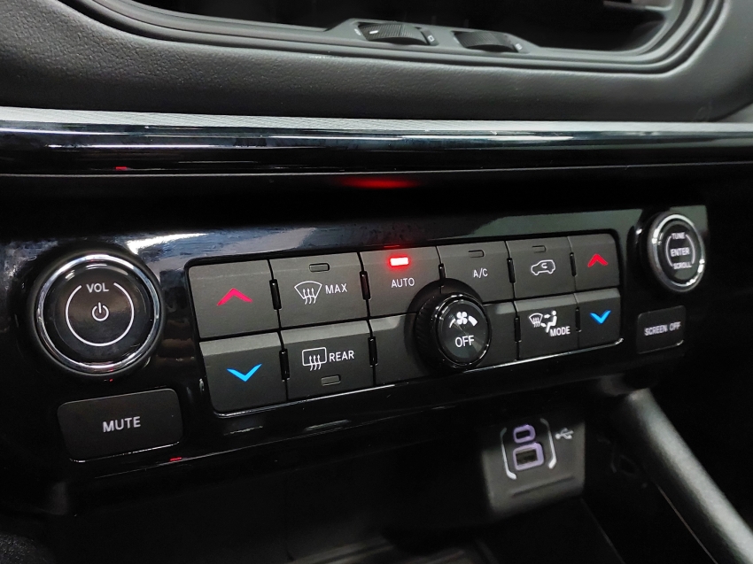 jeep compass 2.0 hurricane 4 turbo gasolina blackhawk at9 4p automatico 2025
