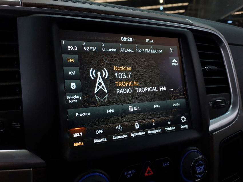 ram classic 5.7 v8 gasolina laramie night edition cd 4x4 automatico 4p 2023