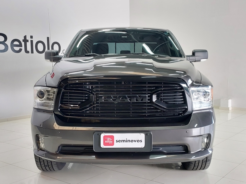 ram classic 5.7 v8 gasolina laramie night edition cd 4x4 automatico 4p 2023
