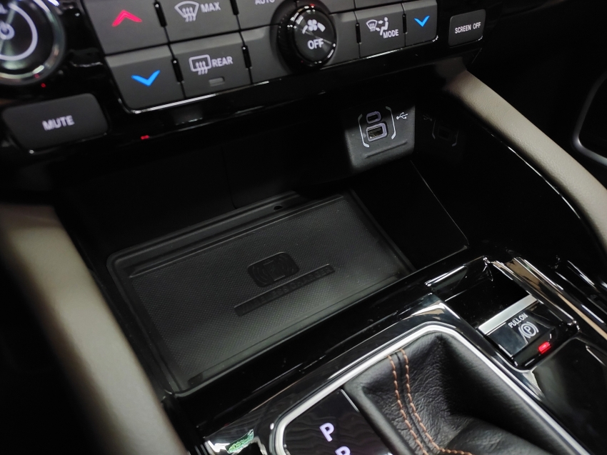 jeep commander 2.0 td380 turbo diesel overland at9 4p automatico 2025