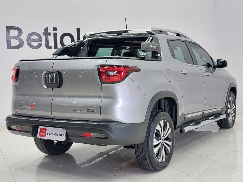 fiat toro 1.3 turbo 270 flex volcano at6 4p automatico 2022