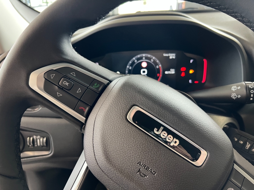 jeep renegade 1.3 t270 turbo flex longitude at6 4p automatico 2025