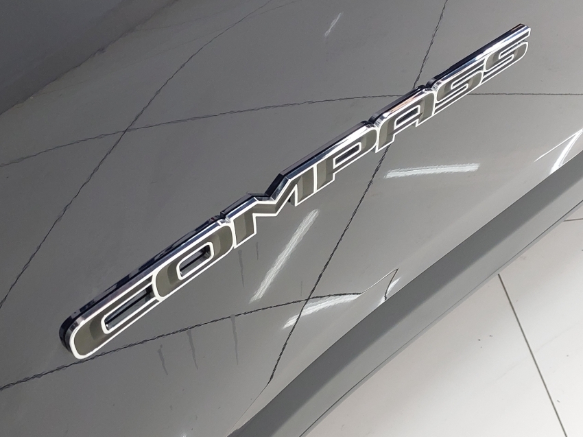 jeep compass 1.3 t270 turbo flex longitude at6 4p automatico 2025