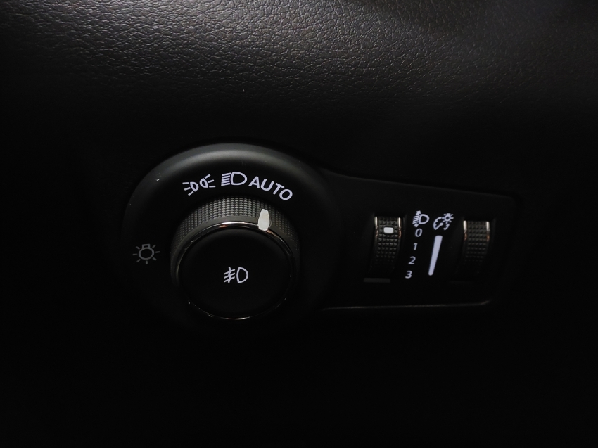 jeep compass 1.3 t270 turbo flex longitude at6 4p automatico 2025