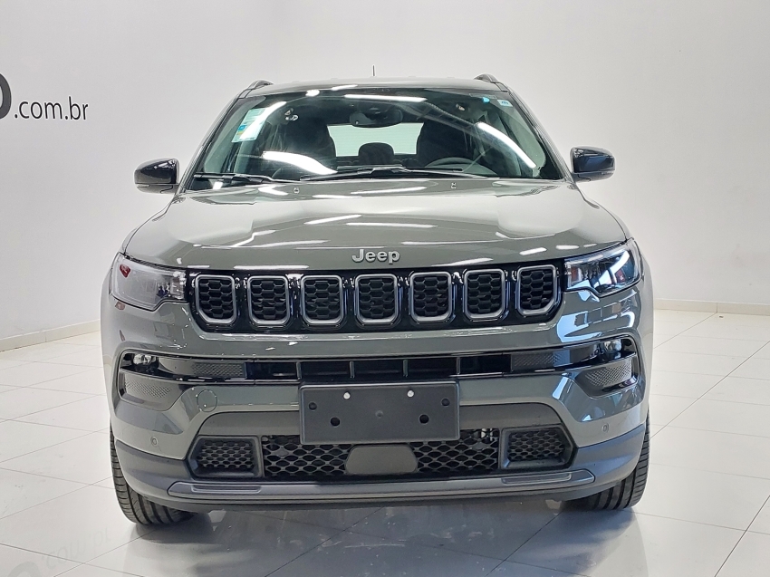 jeep compass longitude night eagle 1.3 t270 2025 gasolina automatico
