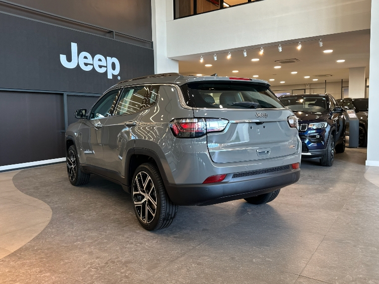 jeep compass longitude 1.3 t270 2025 gasolina automatico3