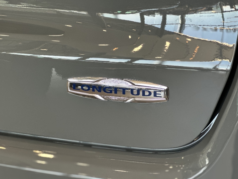 jeep compass longitude 1.3 t270 2025 gasolina automatico17