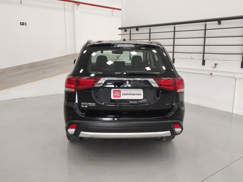 mitsubishi outlander 2.2 4x4 16v diesel 4p automatico 2016