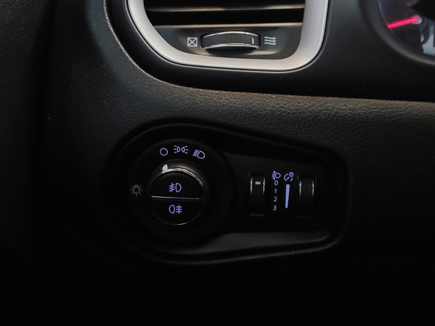 jeep renegade 1.8 16v flex longitude 4p automatico 2020