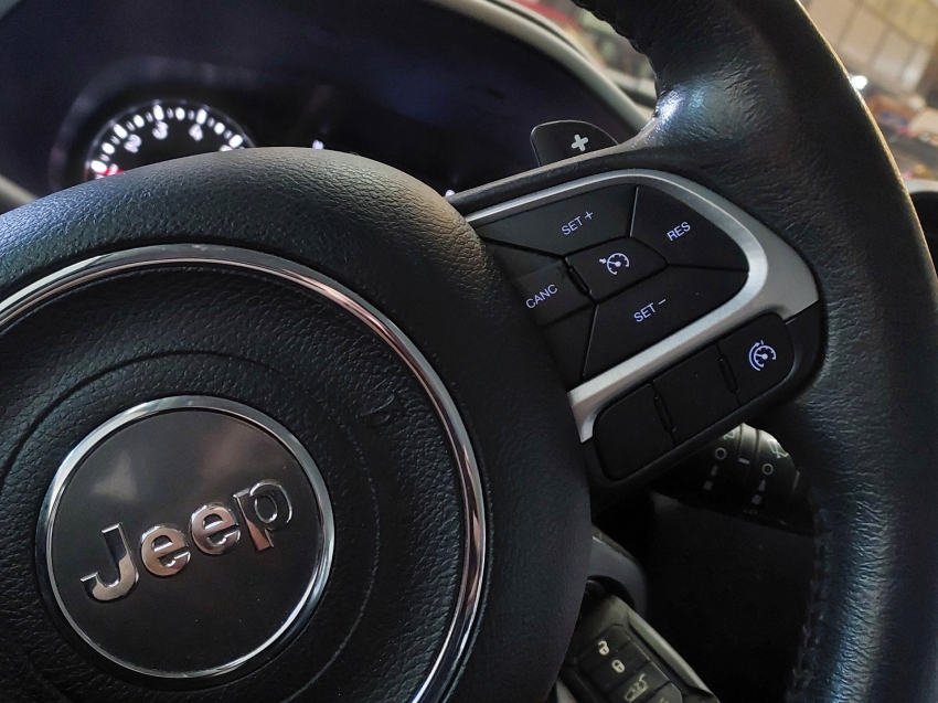 jeep renegade 1.8 16v flex longitude 4p automatico 2020