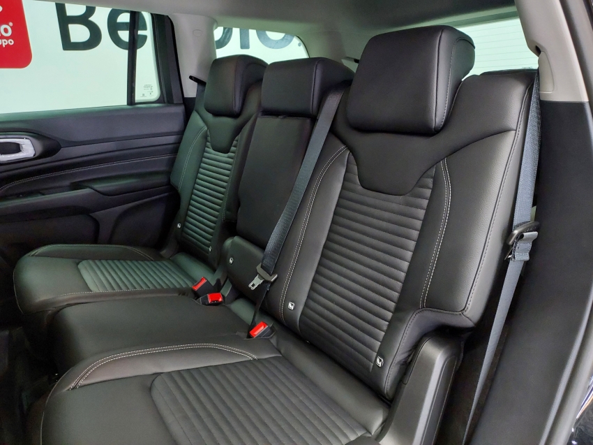 jeep commander 1.3 t270 turbo flex longitude at6 4p automatico 2025