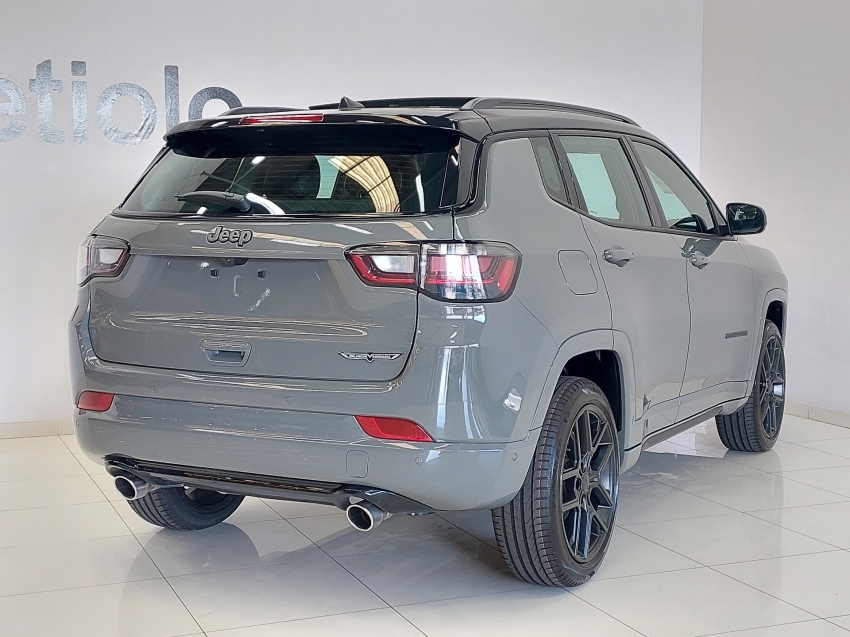 jeep compass 2.0 hurricane 4 turbo gasolina blackhawk at9 4p automatico 2025
