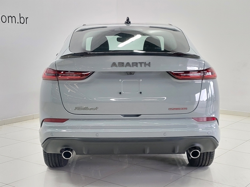 fiat fastback 1.3 turbo 270 flex abarth at6 4p automatico 2025 fiat fastback 1.3 turbo 270 flex abarth at6 4p automatico 2025