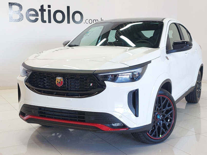 fiat fastback 1.3 turbo 270 flex abarth at6 4p automatico 2025 fiat fastback 1.3 turbo 270 flex abarth at6 4p automatico 2025