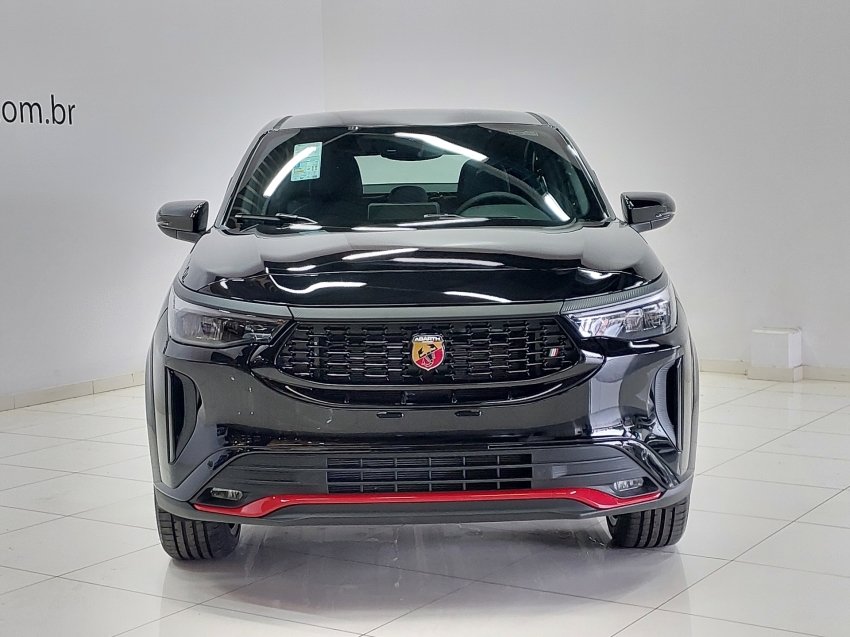 fiat fastback 1.3 turbo 270 flex abarth at6 4p automatico 2025