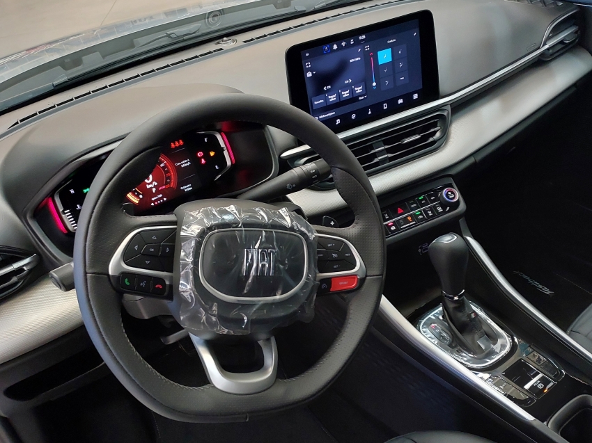 fiat fastback 1.0 turbo 200 impetus hybrid cvt hibrido 4p automatico 2025