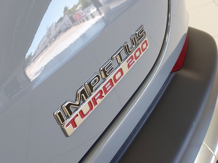 fiat fastback 1.0 turbo 200 impetus hybrid cvt hibrido 4p automatico 2025