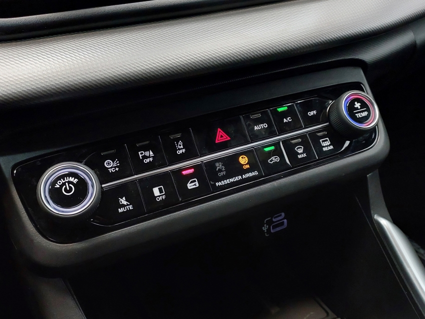 fiat fastback 1.0 turbo 200 impetus hybrid cvt hibrido 4p automatico 2025