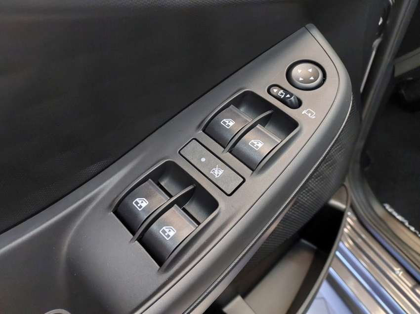 fiat fastback 1.0 turbo 200 impetus hybrid cvt hibrido 4p automatico 2025