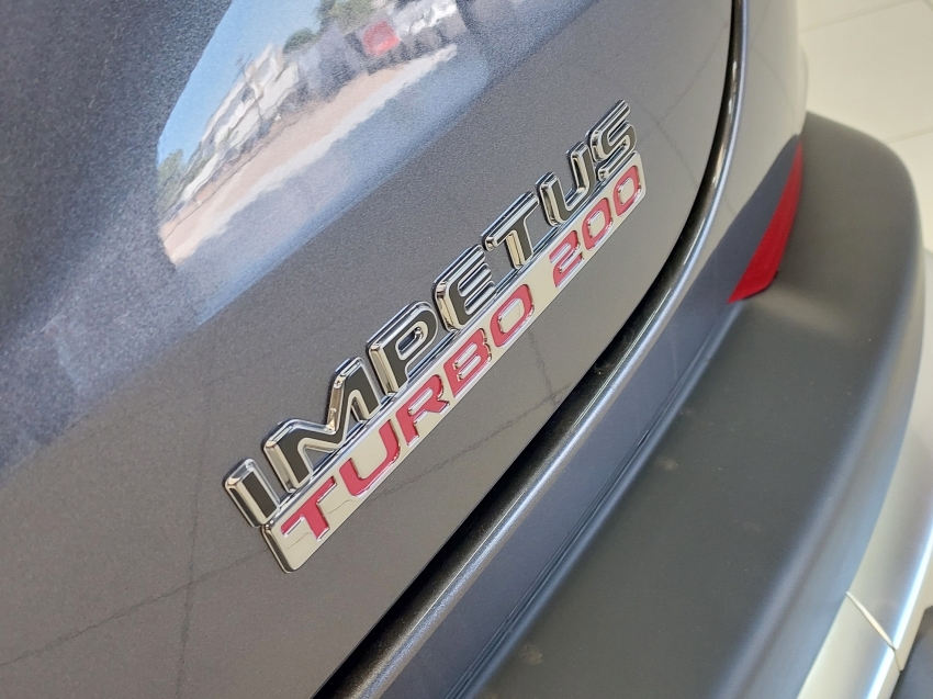 fiat fastback 1.0 turbo 200 impetus hybrid cvt hibrido 4p automatico 2025