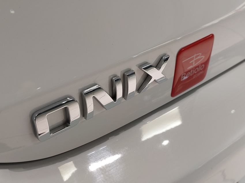 chevrolet onix 1.0 flex lt manual 4p 2025