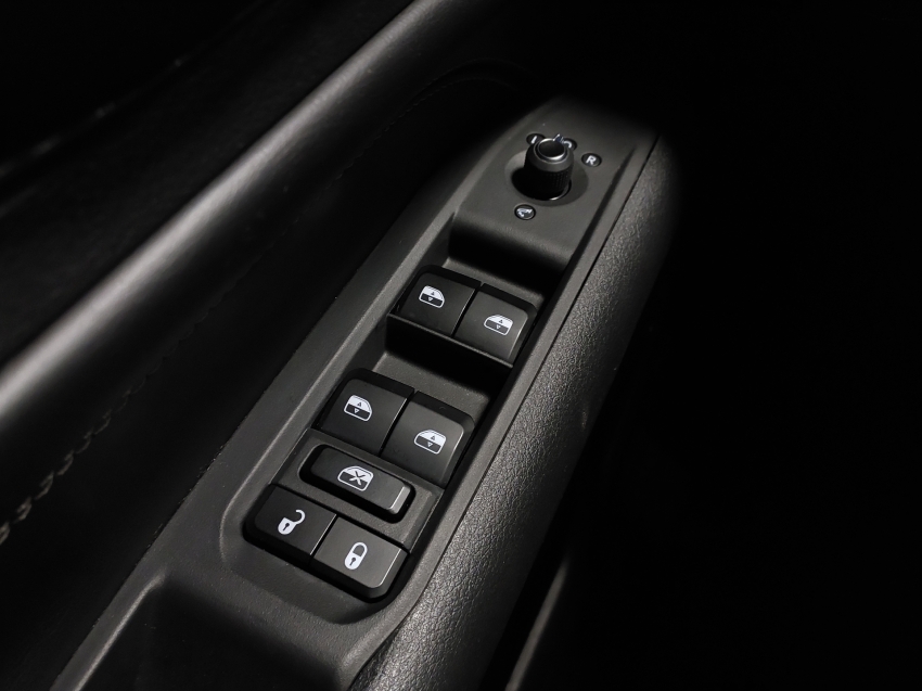 jeep compass 2.0 hurricane 4 turbo gasolina blackhawk at9 4p automatico 2025