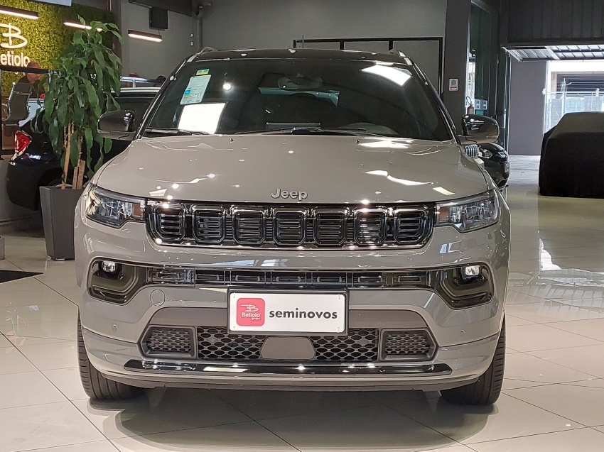 jeep compass 2.0 hurricane 4 turbo gasolina blackhawk at9 4p automatico 2025