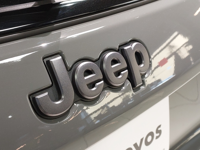 jeep compass 2.0 hurricane 4 turbo gasolina blackhawk at9 4p automatico 2025