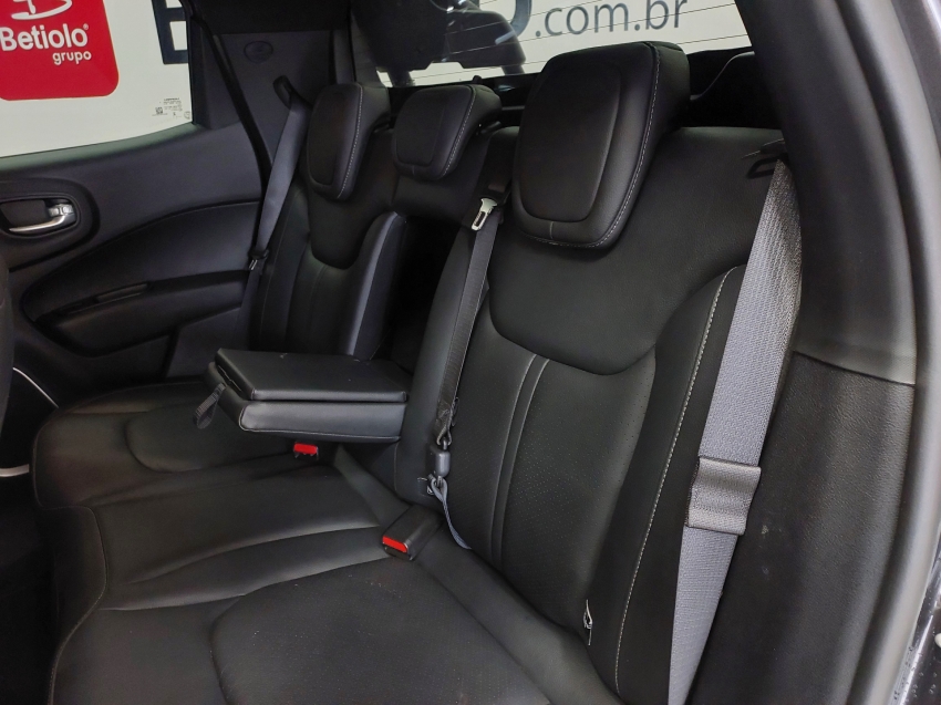fiat toro 1.3 turbo 270 flex volcano at6 4p automatico 2024