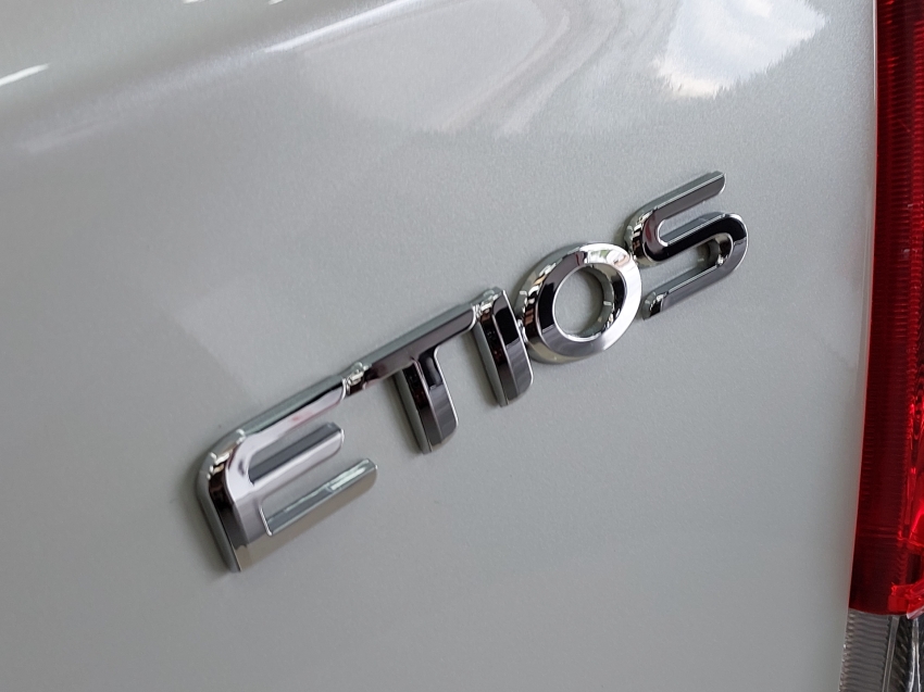 toyota etios 1.5 x sedan 16v flex 4p manual 2021