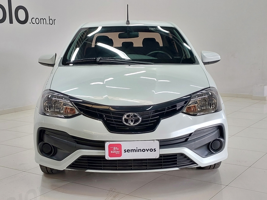 toyota etios 1.5 x sedan 16v flex 4p manual 2021