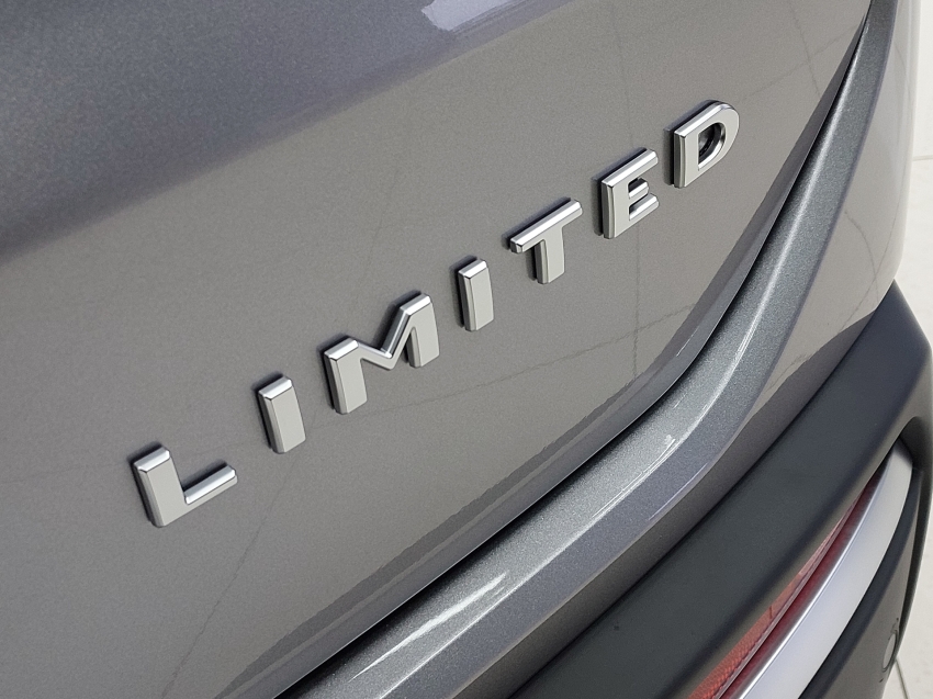 jeep commander 1.3 t270 turbo flex limited at6 4p automatico 2025 jeep commander 1.3 t270 turbo flex limited at6 4p automatico 2025