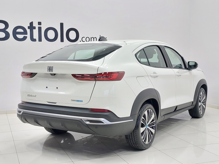 fiat fastback 1.0 turbo 200 audace hybrid cvt hibrido 4p automatico 2025