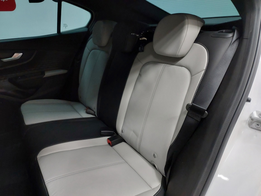 fiat fastback 1.0 turbo 200 hybrid impetus cvt hibrido 4p automatico 2025